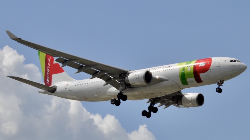Photo of CS-TOR - TAP Air Portugal Airbus A330-200 at ORD on AeroXplorer Aviation Database
