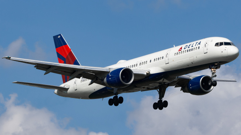 Photo of N688DL - Delta Airlines Boeing 757-200 at TPA on AeroXplorer Aviation Database