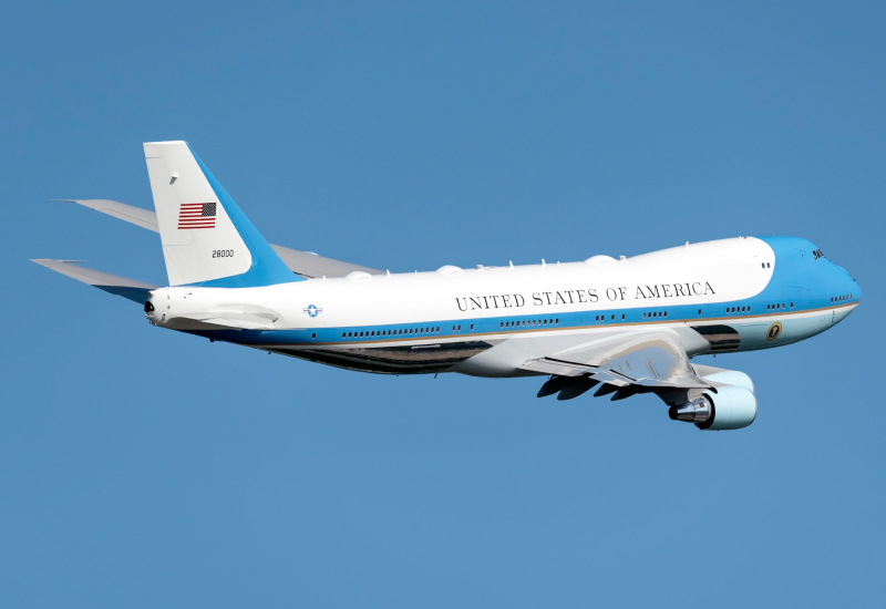 Photo of 82-8000 - USAF - United States Air Force Boeing VC-25A at ADW on AeroXplorer Aviation Database