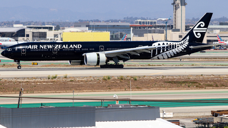 Photo of ZK-OKQ  - Air New Zealand Boeing 777-300ER at LAX on AeroXplorer Aviation Database