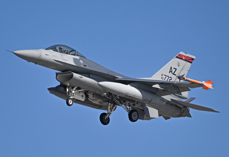 Photo of 93-0772 - USAF - United States Air Force General Dynamics F-16 Fighting Falcon at NZY on AeroXplorer Aviation Database