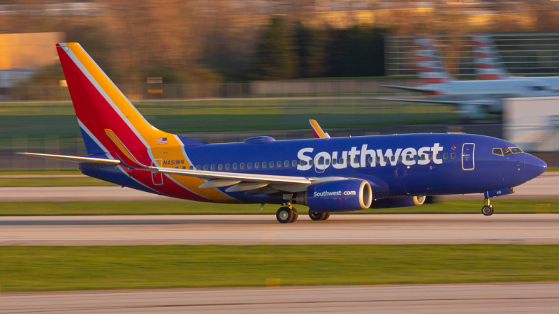 Photo of N451WN - Southwest Airlines Boeing 737-700 at CMH on AeroXplorer Aviation Database