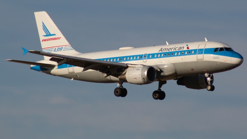 Photo of N744P - American Airlines Airbus A319 at DFW on AeroXplorer Aviation Database