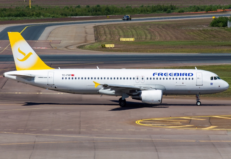 Photo of TC-FHP - Freebird Airlines Airbus A320 at HEL on AeroXplorer Aviation Database