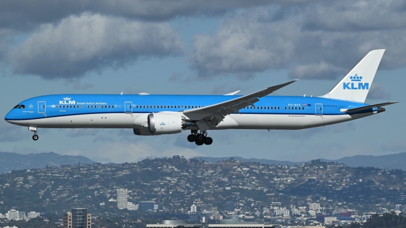 Photo of PH-BKK - KLM Boeing 787-10 at LAX on AeroXplorer Aviation Database