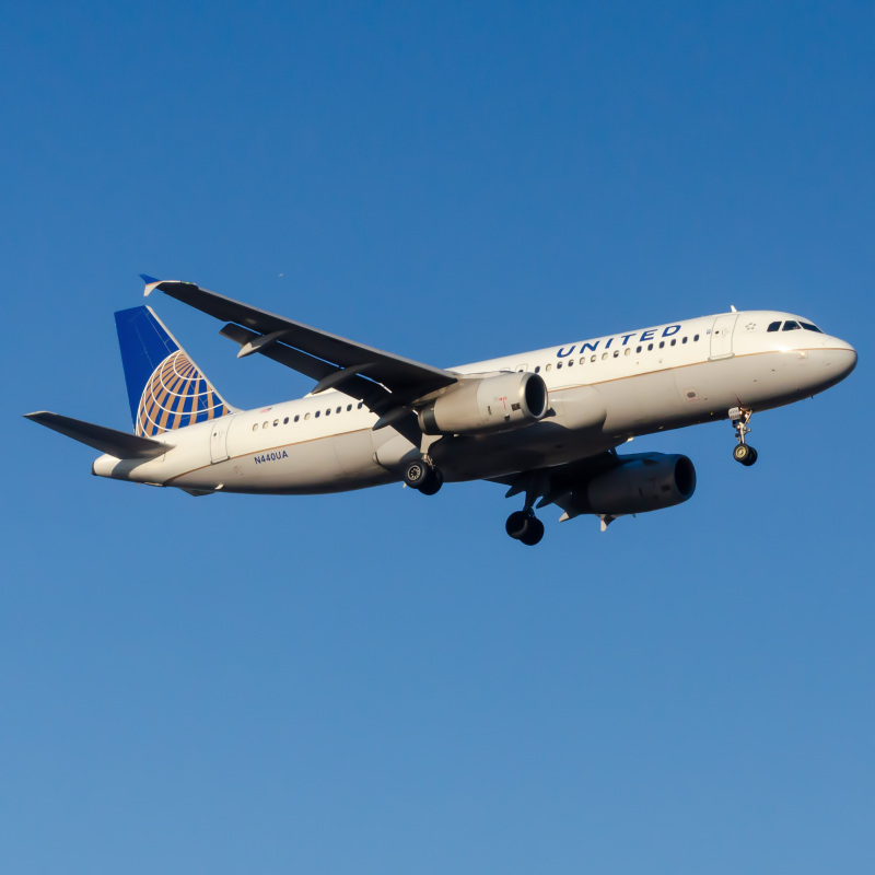 Photo of N440UA - United Airlines Airbus A320 at EWR on AeroXplorer Aviation Database