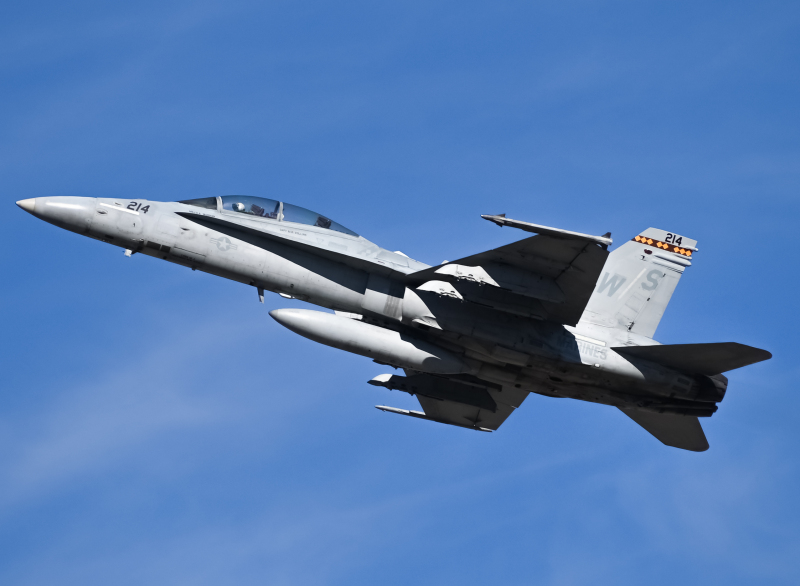 Photo of 165685 - USMC - United States Marine Corp McDonnel Douglas F/A-18 Hornet at SDM on AeroXplorer Aviation Database