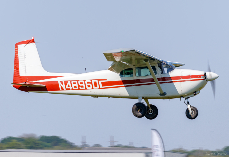 Photo of N48960 - PRIVATE Cessna 172 at 3R7 on AeroXplorer Aviation Database