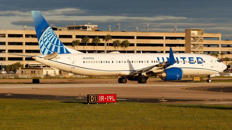 Photo of N37522 - United Airlines Boeing 737 MAX 9 at TPA on AeroXplorer Aviation Database