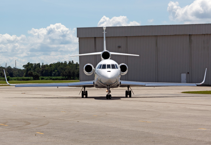 Photo of N1982C - PRIVATE Dassault Falcon 900LX at ISM on AeroXplorer Aviation Database