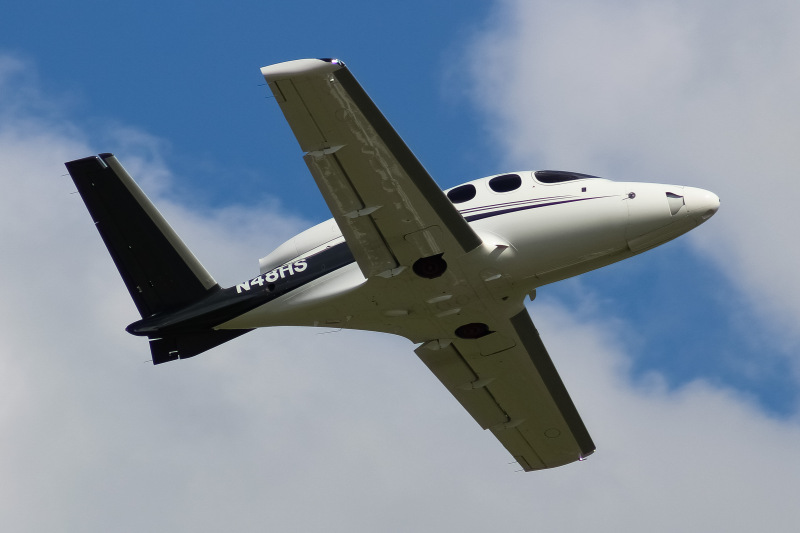 Photo of N48HS - PRIVATE  Cirrus Vision Jet at LUK on AeroXplorer Aviation Database