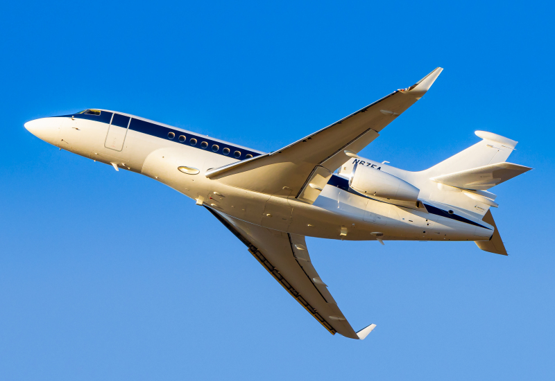 Photo of N67EA - PRIVATE Dassault Falcon 7X at PDX on AeroXplorer Aviation Database