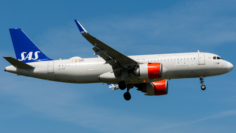 Photo of EI-SIF - Scandinavian Airlines Airbus A320NEO at LHR on AeroXplorer Aviation Database