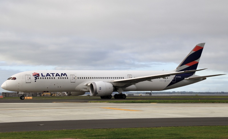 Photo of CC-BGG - LATAM Boeing 787-9 at AKL on AeroXplorer Aviation Database