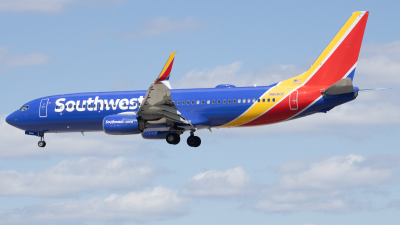 Photo of N8680C - Southwest Airlines Boeing 737-800 at BWI on AeroXplorer Aviation Database
