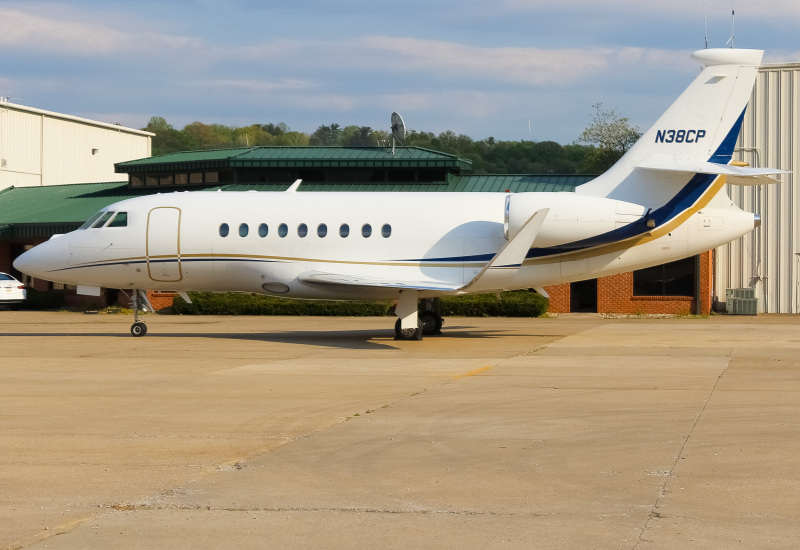 Photo of N38CP - PRIVATE  Dassault Falcon 2000EX at LUK on AeroXplorer Aviation Database