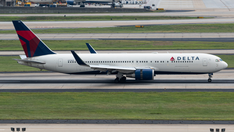 Photo of N178DZ - Delta Airlines Boeing 767-300 at ATL on AeroXplorer Aviation Database