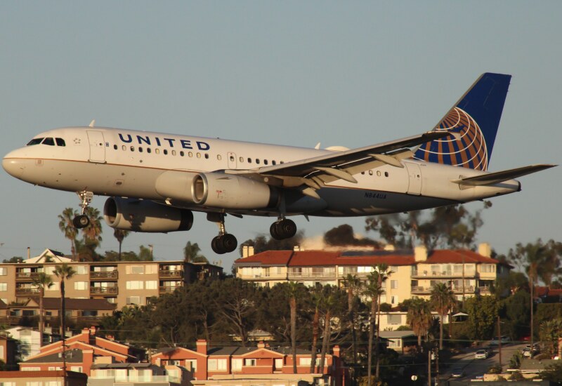 Photo of N844UA - United Airlines Airbus A319 at SAN on AeroXplorer Aviation Database