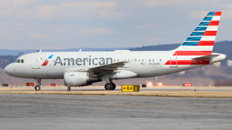 Photo of N724UW - American Airlines Airbus A319 at AVP on AeroXplorer Aviation Database