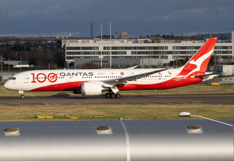 Photo of VH-ZNJ - Qantas Airways Boeing 787-9 at LHR on AeroXplorer Aviation Database