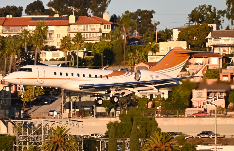 Photo of N311RR - PRIVATE Bombardier Global 5500 at SAN on AeroXplorer Aviation Database