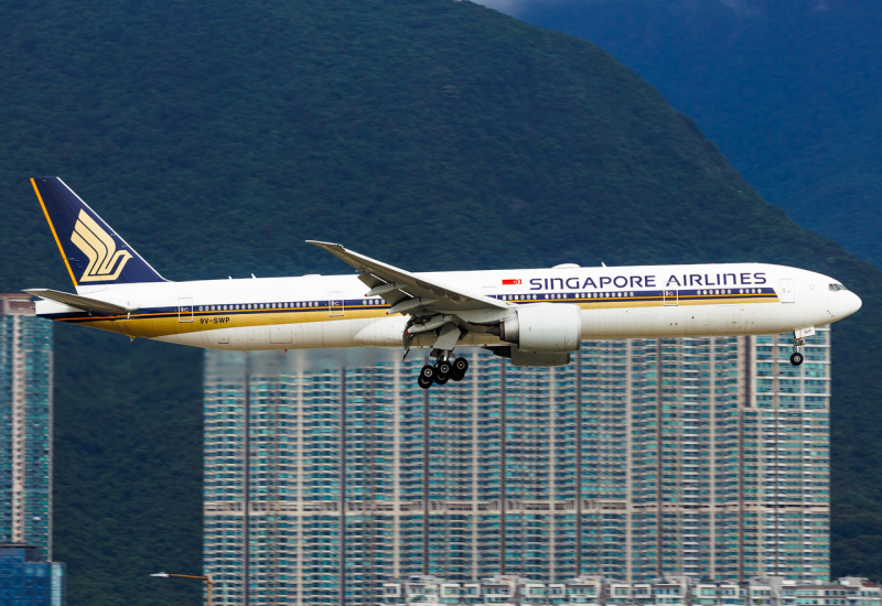 Photo of 9V-SWP - Singapore Airlines Boeing 777-300ER at HKG on AeroXplorer Aviation Database