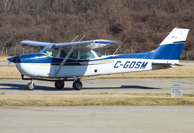 Photo of C-GOSM - PRIVATE  Cessna 172 at LUK on AeroXplorer Aviation Database