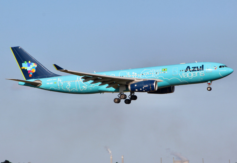 Photo of PR-AIU - Azul Brazilian Airlines Airbus A330-200 at MCO on AeroXplorer Aviation Database