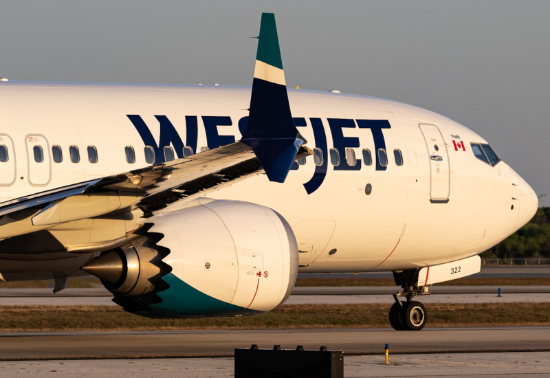 Photo of C-FBWS - WestJet Boeing 737 MAX 8 at MCO on AeroXplorer Aviation Database