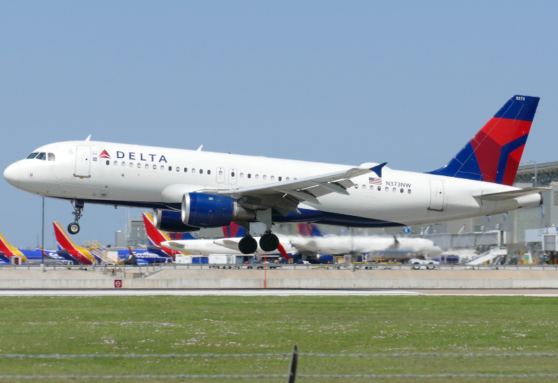 Photo of N373NW - Delta Airlines Airbus A320 at AUS on AeroXplorer Aviation Database