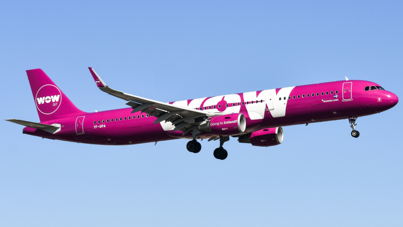 Photo of TF-GPA - WOW Air Airbus A321-200 at YYZ on AeroXplorer Aviation Database