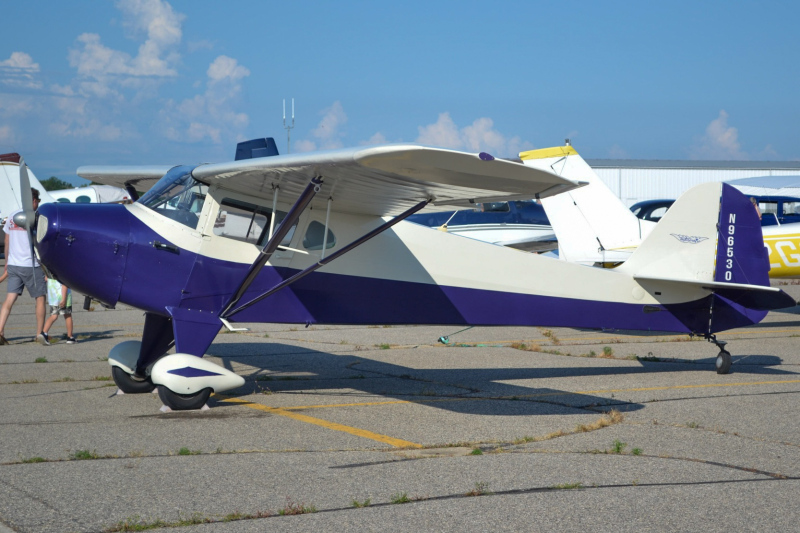 Photo of N96530 - PRIVATE Cessna 140 at DTL on AeroXplorer Aviation Database