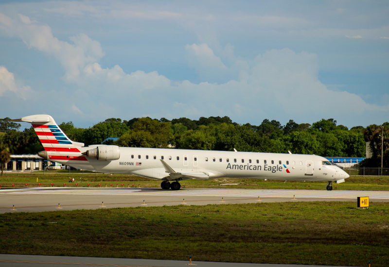 Photo of N609NN - American Airlines Mitsubishi CRJ-900 at DAB on AeroXplorer Aviation Database