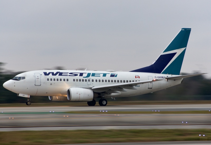 Photo of C-GXWJ - WestJet Boeing 737-6CT at MCO on AeroXplorer Aviation Database