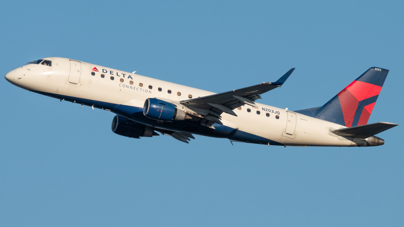 Photo of N203JQ - Republic Airways Embraer E175 at DCA on AeroXplorer Aviation Database