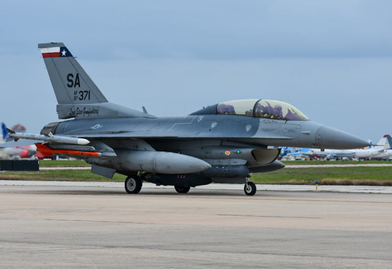 Photo of 97-0371 - USAF - United States Air Force General Dynamics F-16 Fighting Falcon at SKF on AeroXplorer Aviation Database