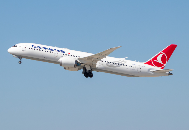 Photo of TC-LLP - Turkish Airlines Boeing 787-9 at LAX on AeroXplorer Aviation Database