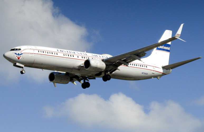 Photo of N75435 - United Airlines Boeing 737-900(ER) at MCO on AeroXplorer Aviation Database