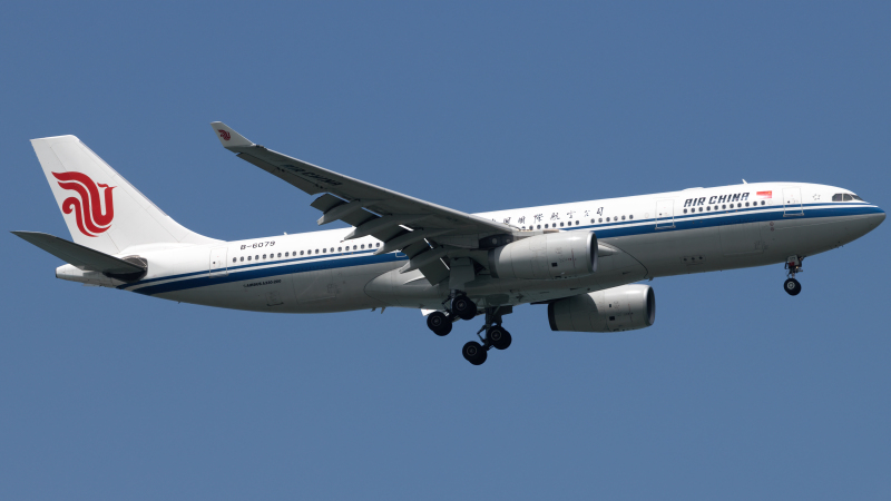 Photo of B-6079 - Air China Airbus A330-200 at SIN on AeroXplorer Aviation Database