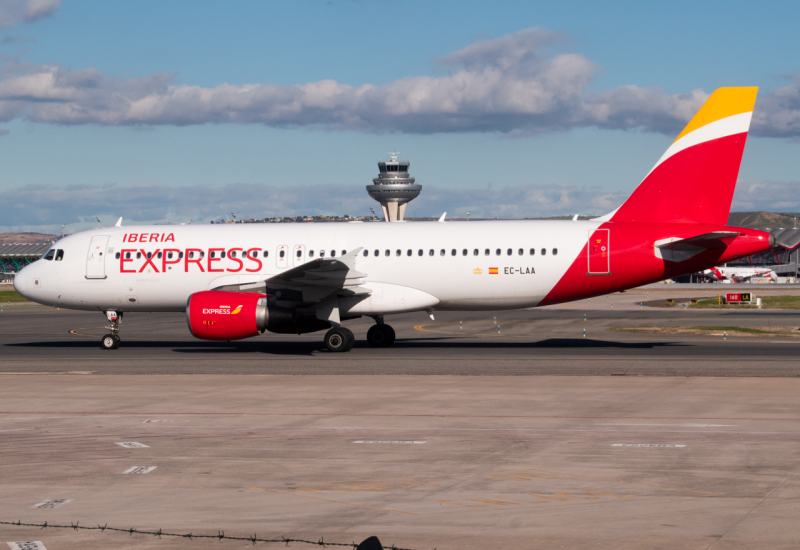 Photo of EC-LAA - Iberia Express Airbus A320 at MAD on AeroXplorer Aviation Database