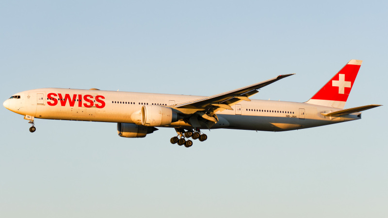 Photo of HB-JNH - Swiss  Boeing 777-300ER at MIA on AeroXplorer Aviation Database