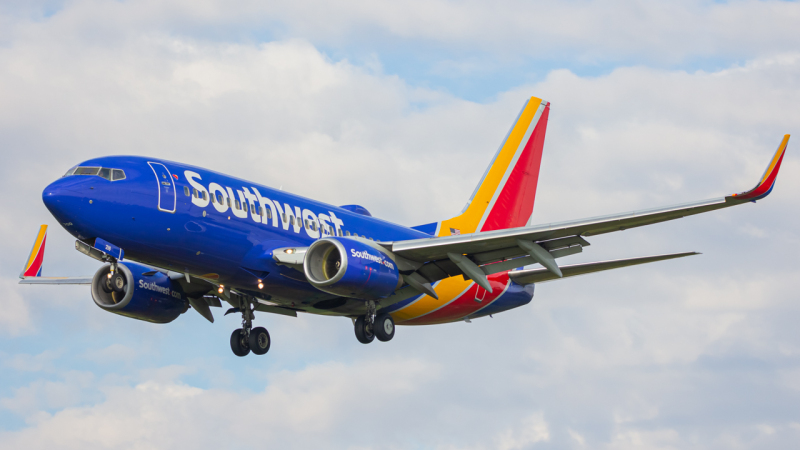 Photo of N218WN - Southwest Airlines Boeing 737-700 at CMH on AeroXplorer Aviation Database