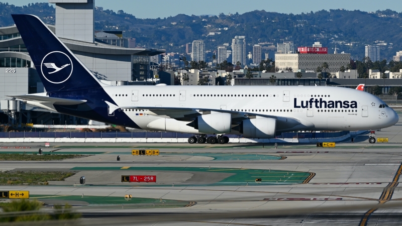 Photo of D-AIMC - Lufthansa Airbus A380-800 at LAX on AeroXplorer Aviation Database