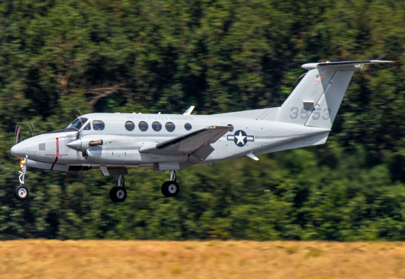 Photo of 163553 - USMC - United States Marine Corp Beechcraft King Air 200 at PDX on AeroXplorer Aviation Database