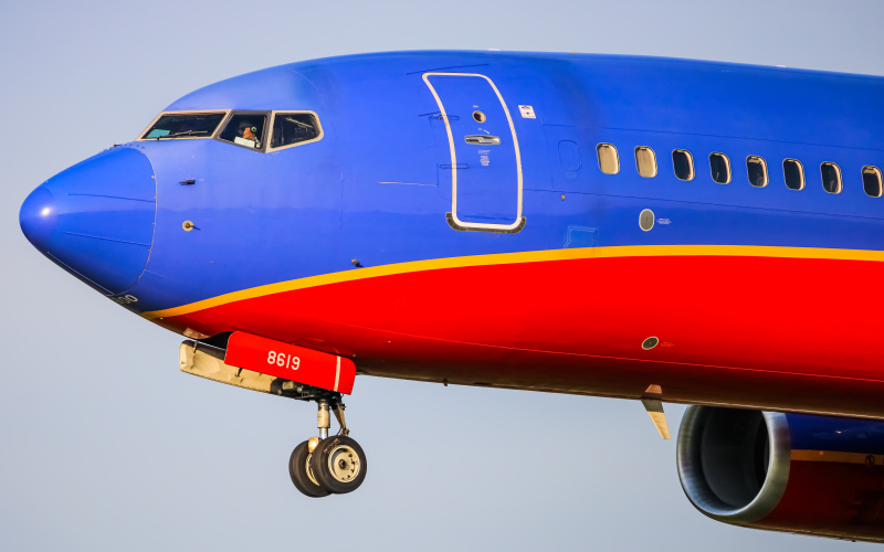 N8619F) Southwest Airlines Boeing 737-800 by Edwin Sims | AeroXplorer Photo  Database