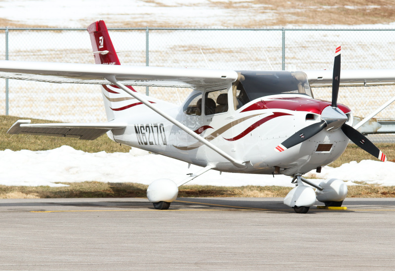 Photo of N6217Q - PRIVATE Cessna 182 Skylane at THV on AeroXplorer Aviation Database