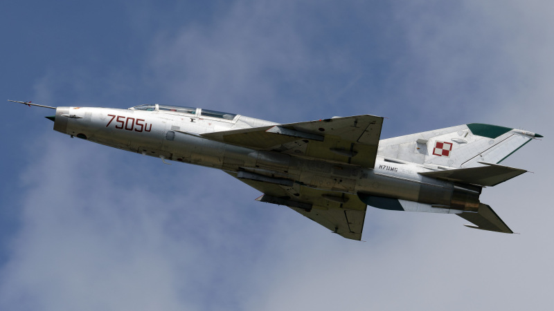 Photo of N711MG - PRIVATE Mikoyan-Gurevich MiG-21 Fishbed at PIE on AeroXplorer Aviation Database