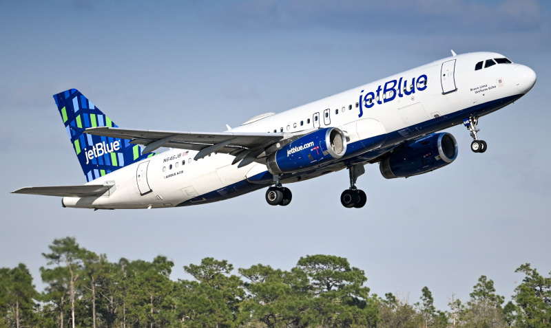 Photo of N646JB - JetBlue Airways Airbus A320 at MCO on AeroXplorer Aviation Database