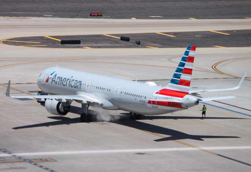 Photo of N418AN - American Airlines Airbus A321NEO at PHX on AeroXplorer Aviation Database