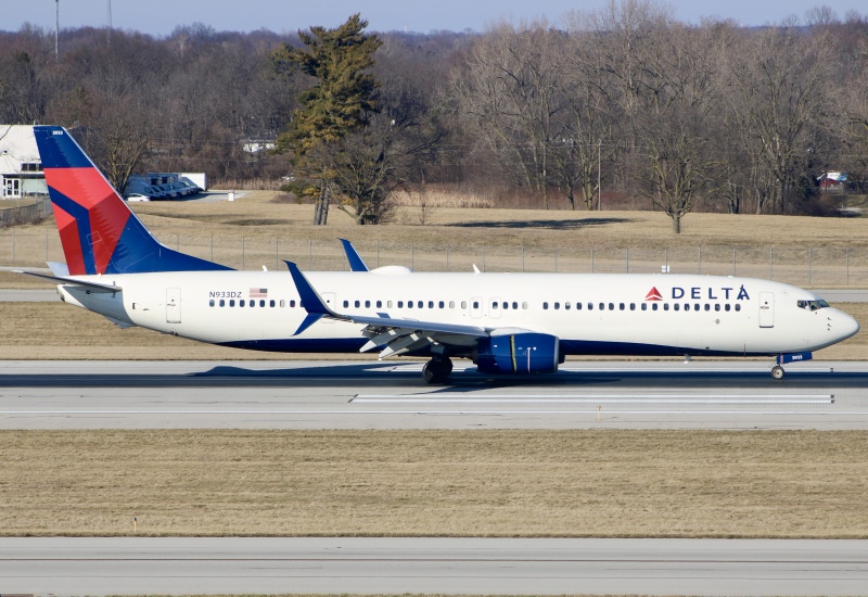 Photo of N933DZ - Delta Airlines Boeing 737-900 at CMH  on AeroXplorer Aviation Database